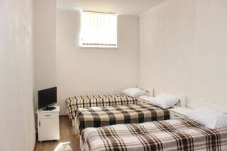 Мини-отель FreeDom Каменец-Подольский Трехместный номер-2