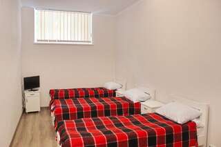 Мини-отель FreeDom Каменец-Подольский Трехместный номер-5